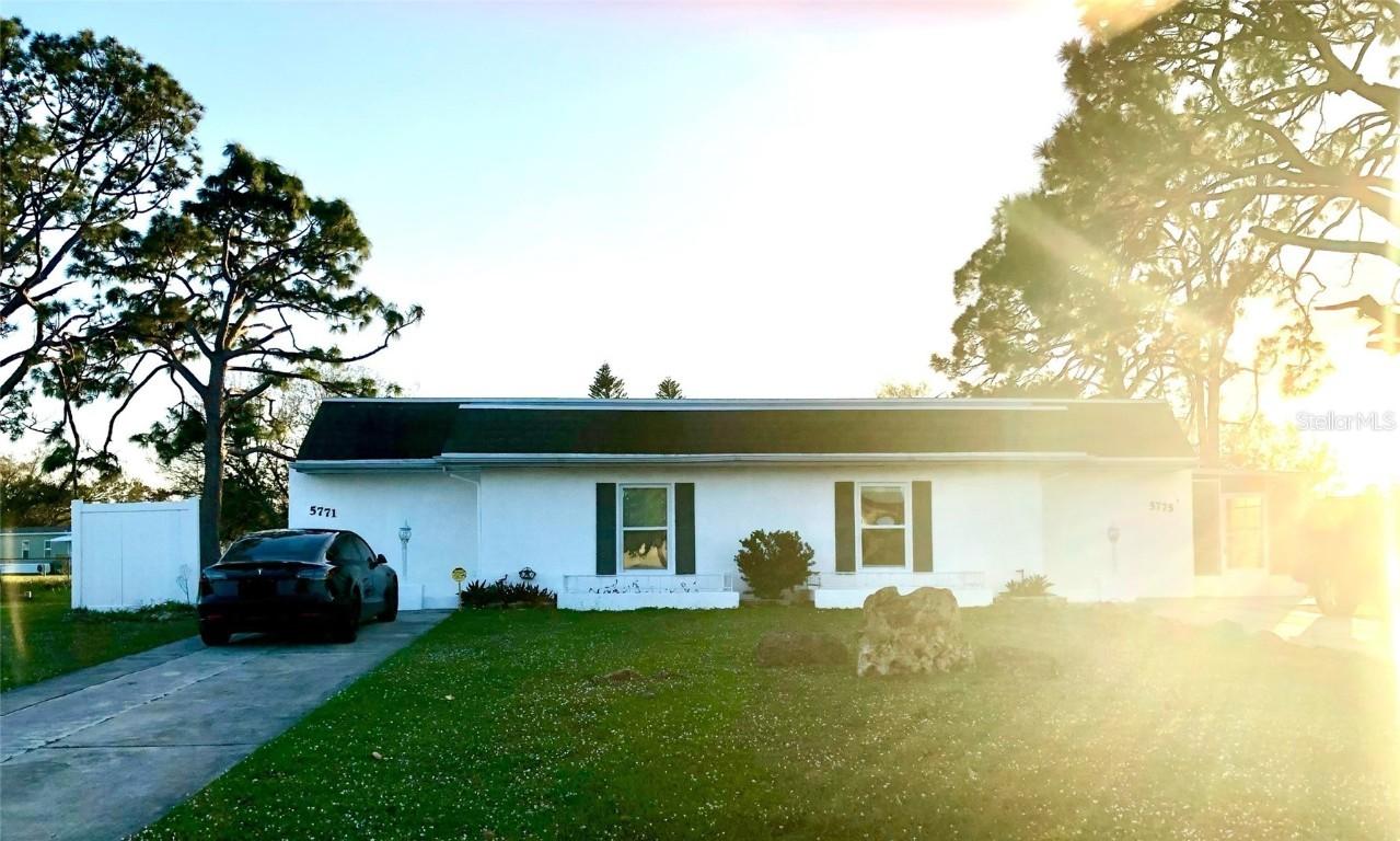 5771 Gallatin Ln., North Port, FL 34287