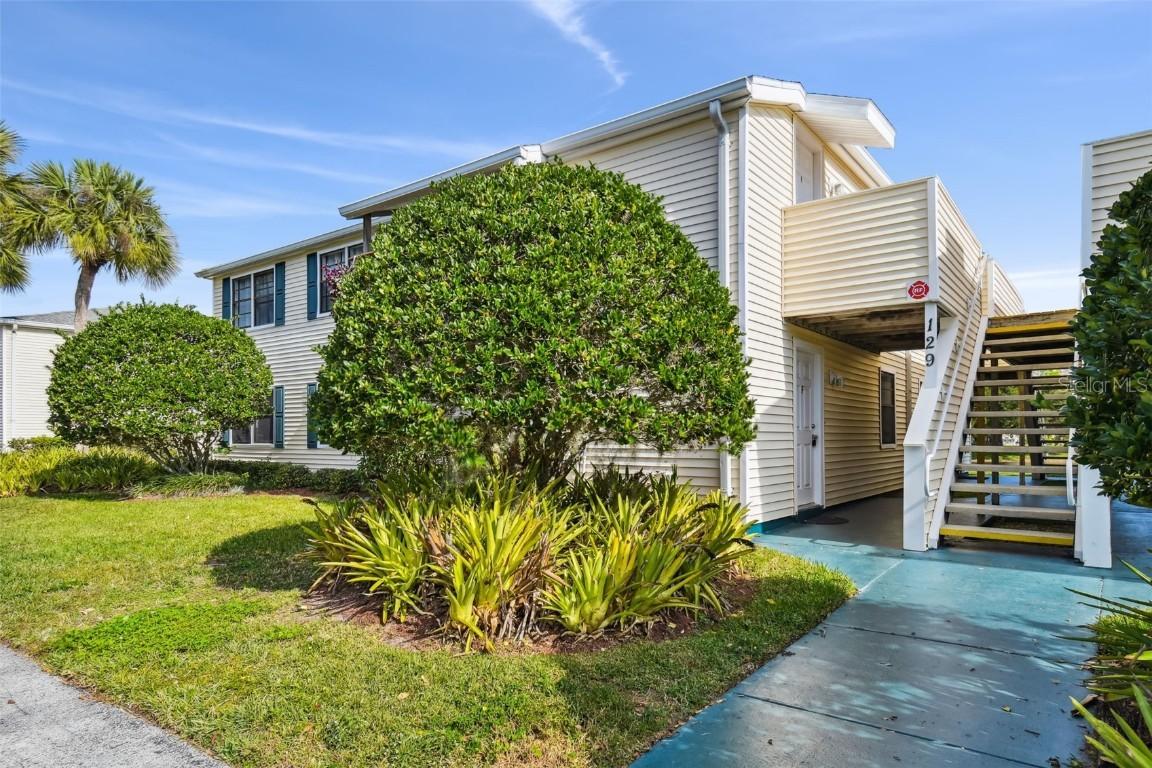 129 Camphor Cir. #F, Oldsmar, FL 34677
