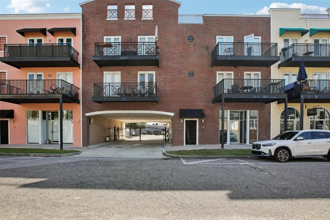 2002 E 5th Ave. #205, Tampa, FL 33605