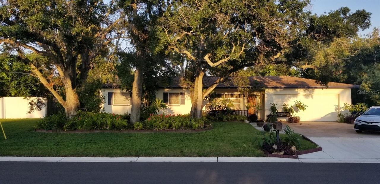 12731 106th St., Largo, FL 33773