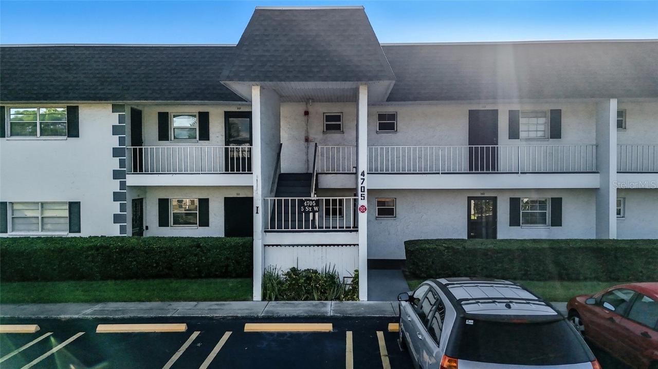 4705 5th St. #302, Bradenton, FL 34207