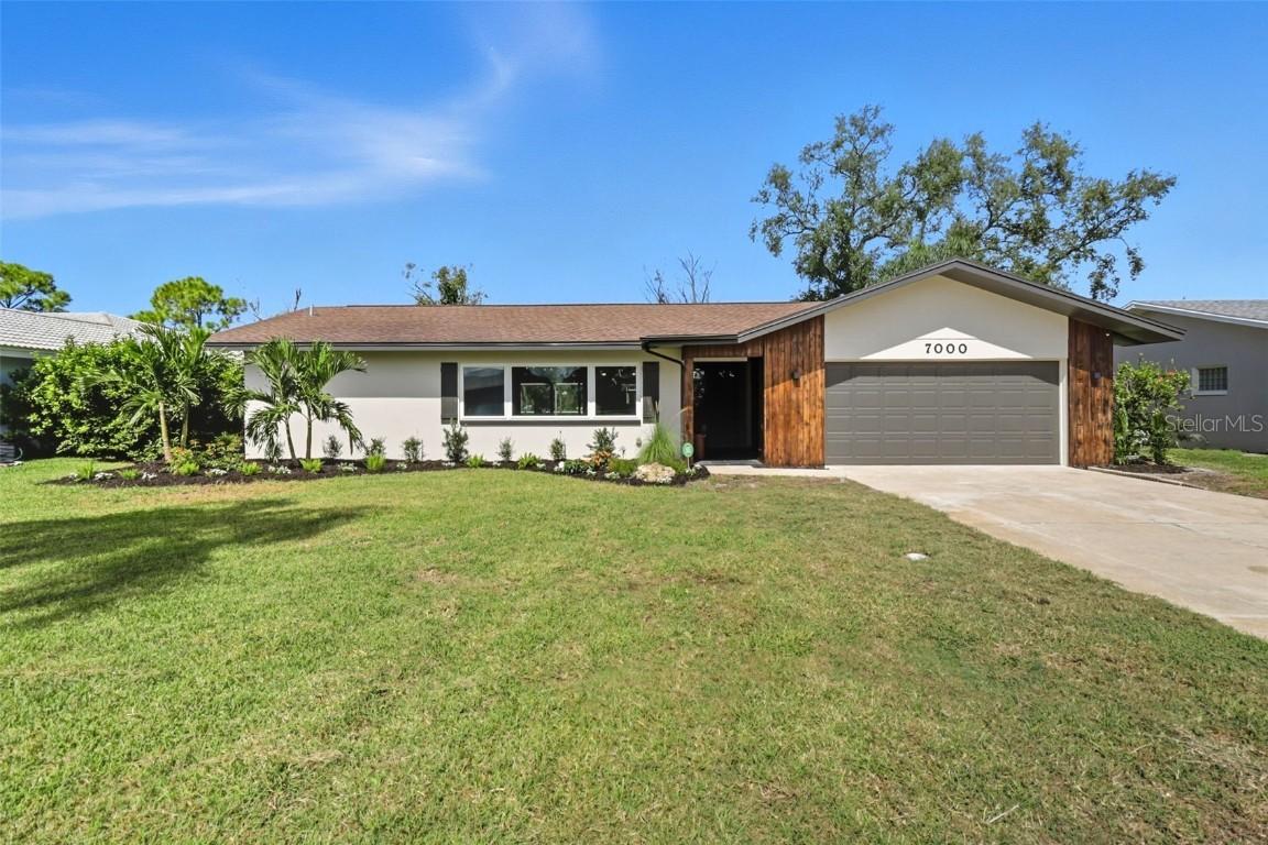 7000 Greenbrier Dr., Seminole, FL 33777