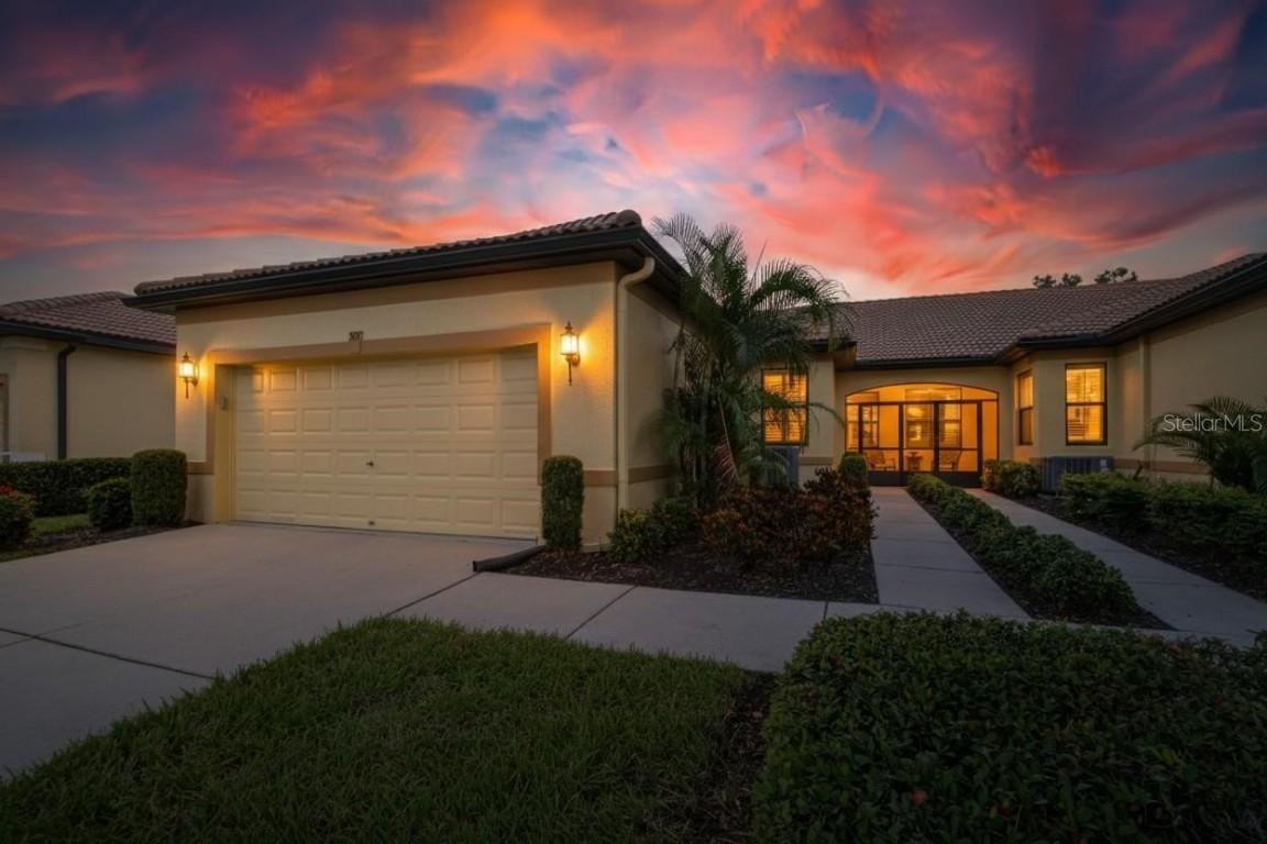 307 Bluewater Falls Ct., Apollo Beach, FL 33572