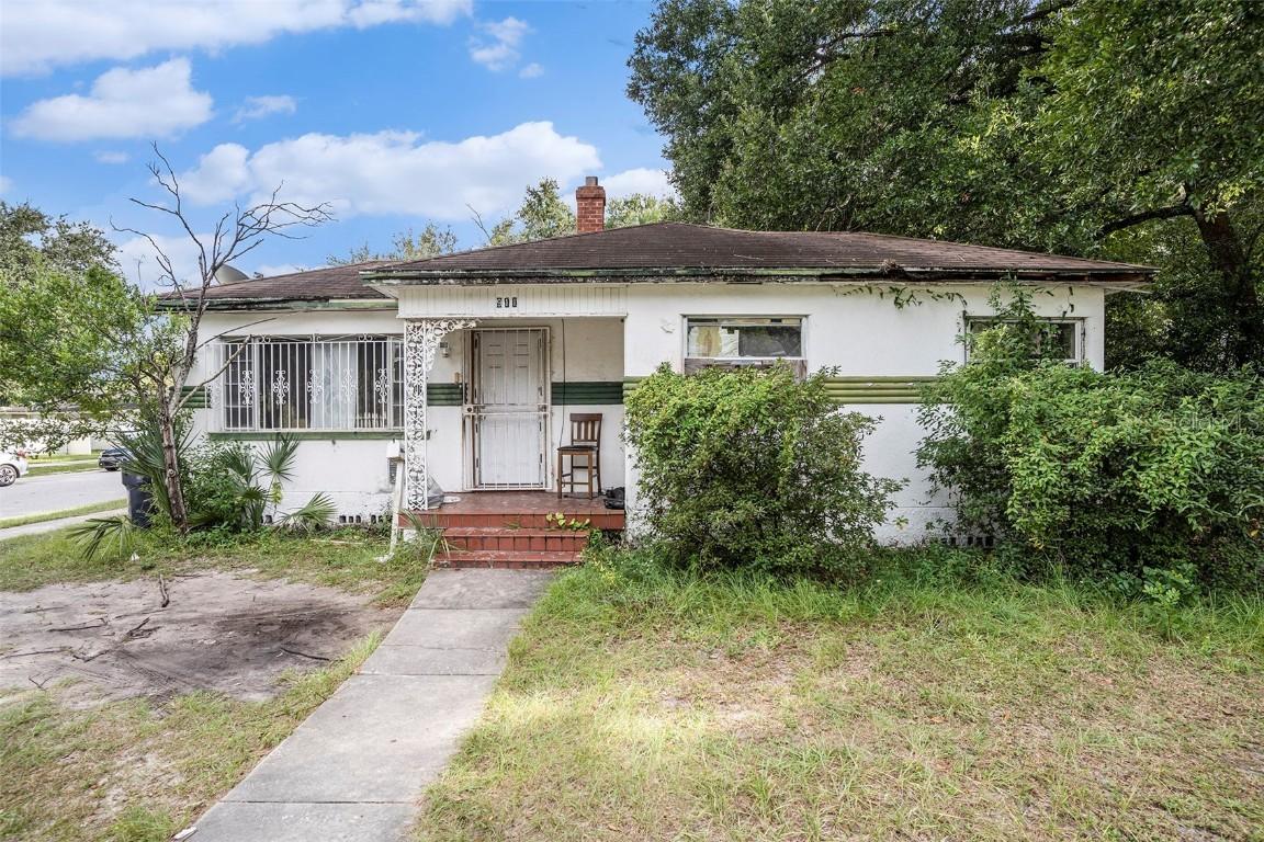 911 E 31st Ave., Tampa, FL 33603