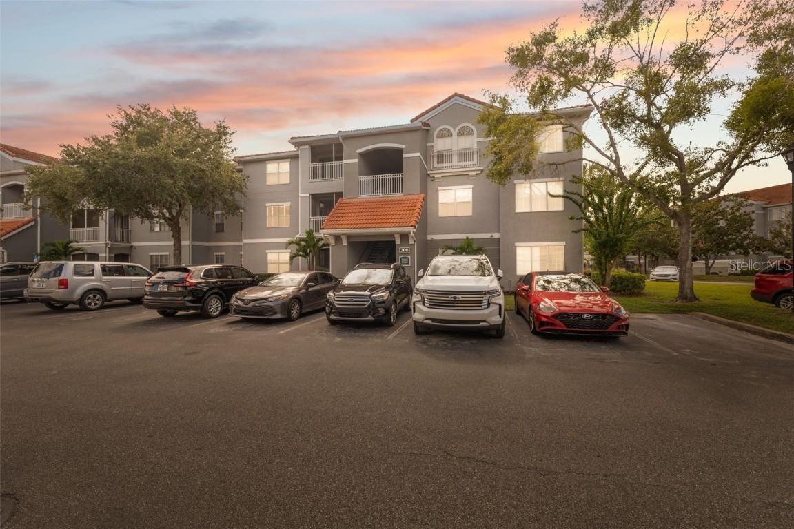 18001 Richmond Place Dr. #215, Tampa, FL 33647
