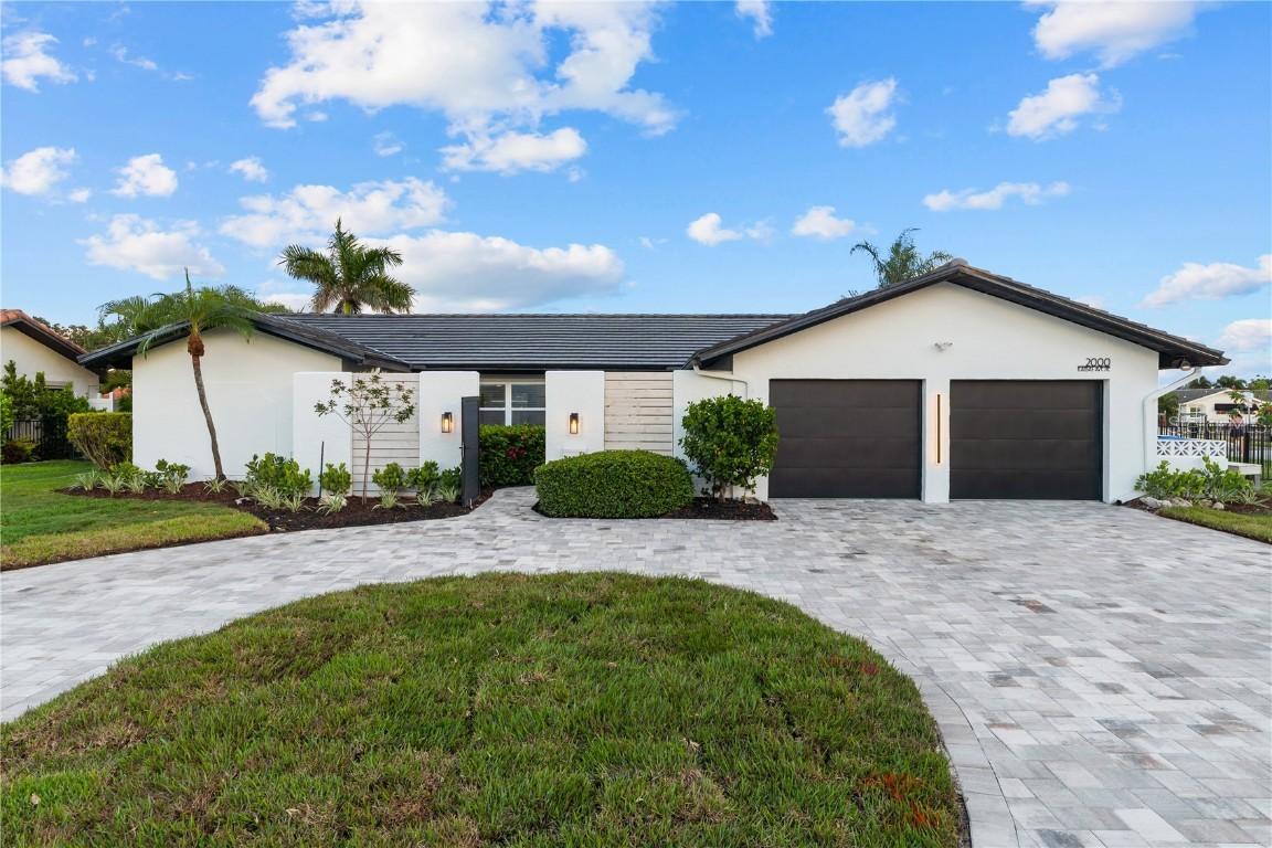 2000 Kansas Ave., St Petersburg, FL 33703