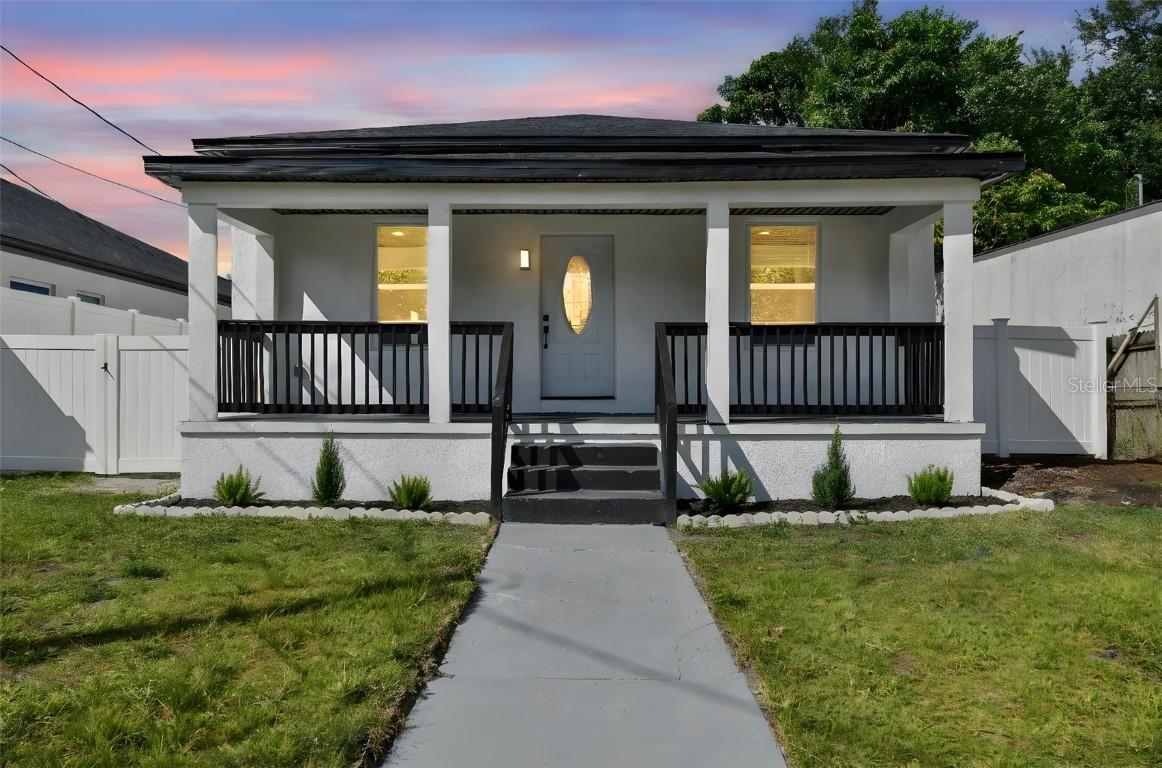2331 W St John St., Tampa, FL 33607