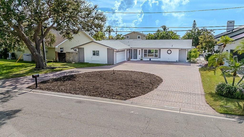 12120 7th St., Treasure Island, FL 33706