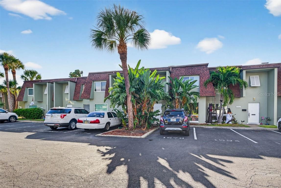 1578 70th St., St Petersburg, FL 33710