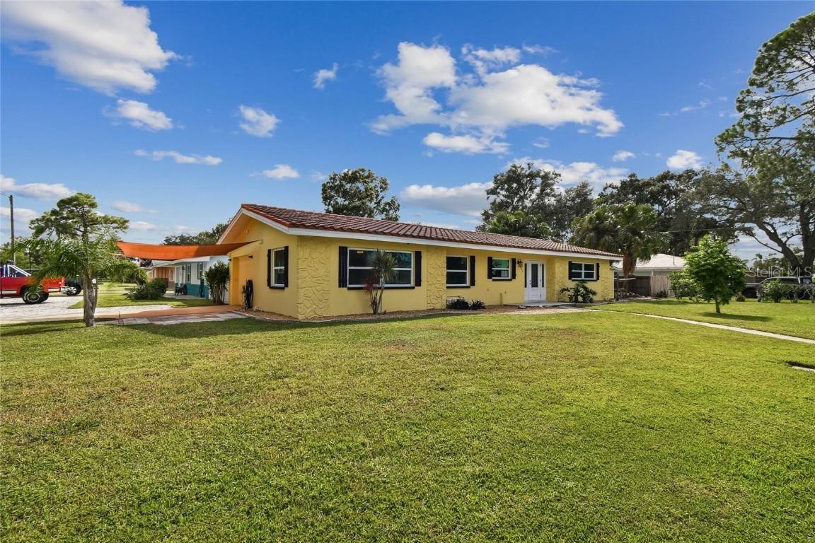 623 Palm Blvd., Dunedin, FL 34698