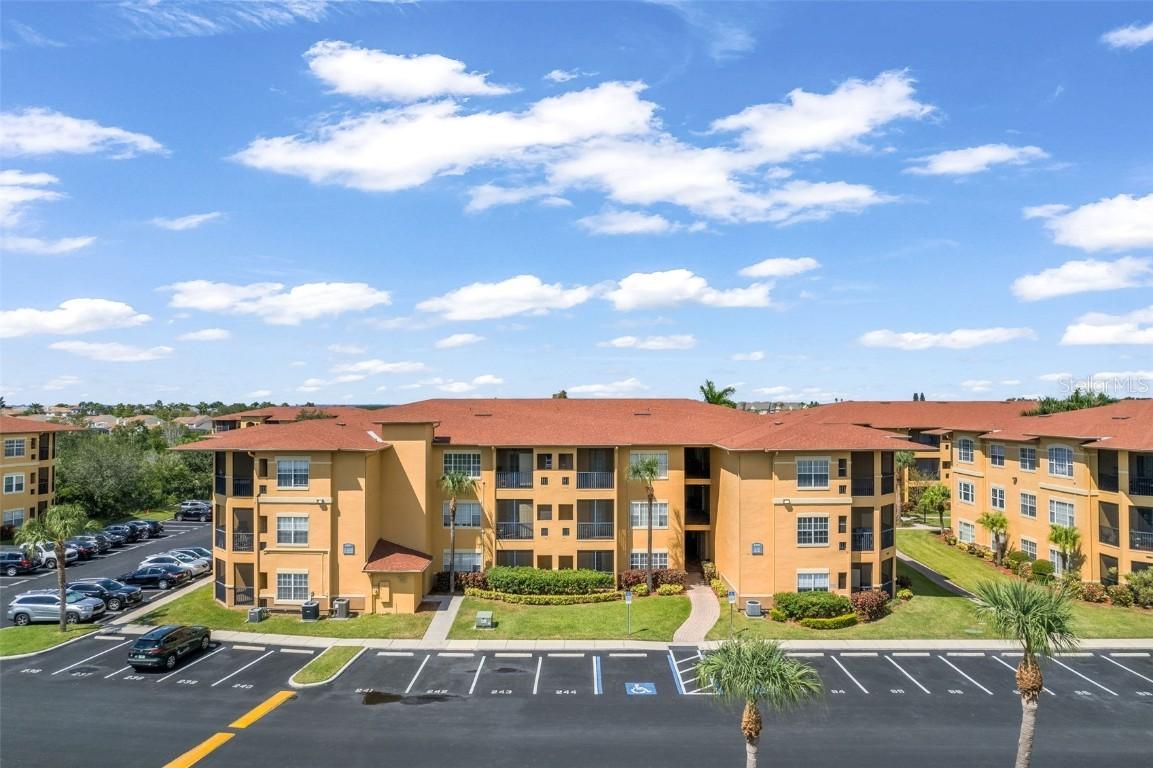 4305 Bayside Village Dr. #102, Tampa, FL 33615