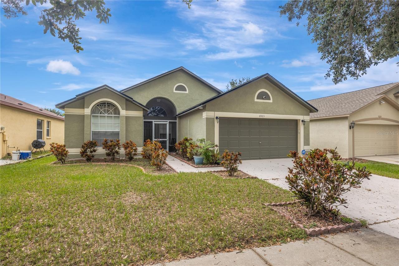 6923 Waterbrook Ct., Gibsonton, FL 33534