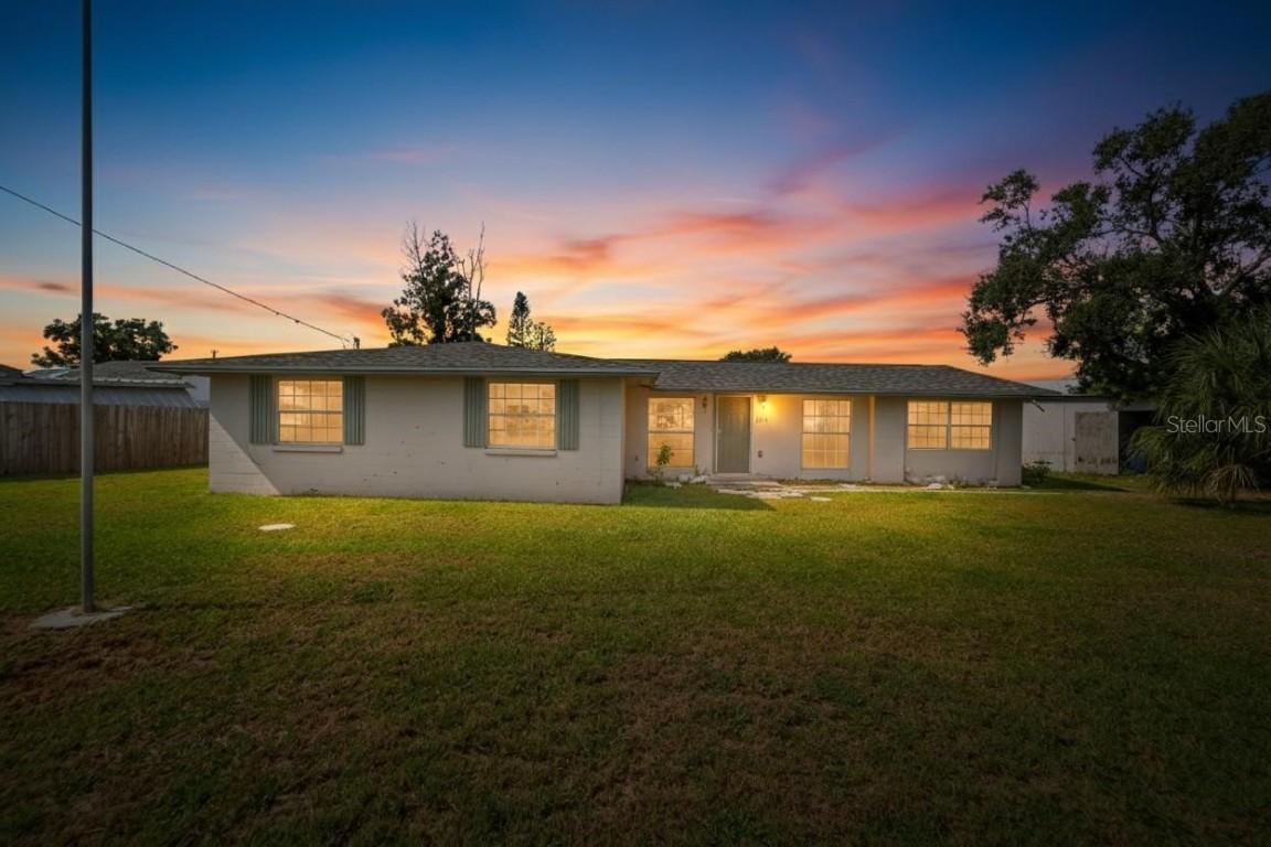 802 White Heron Blvd., Ruskin, FL 33570