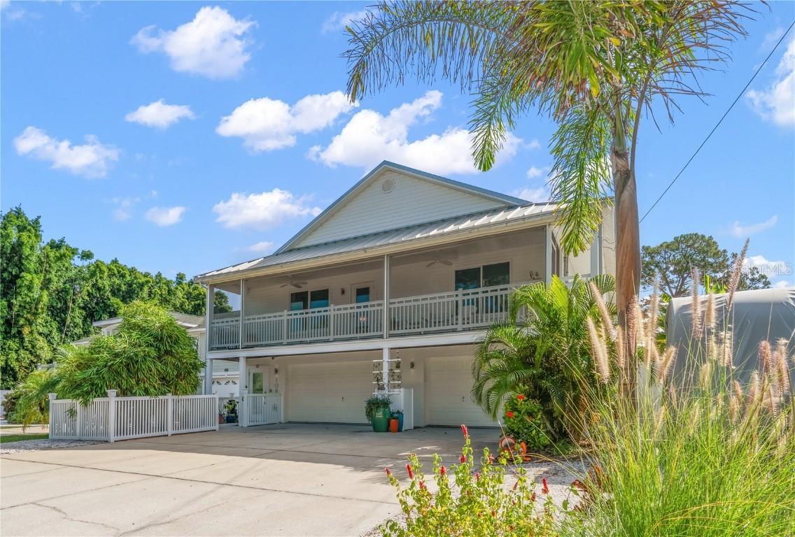 109 Peterson Ln., Palm Harbor, FL 34683
