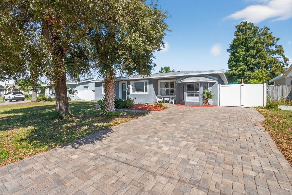 4311 25th Ave., St Petersburg, FL 33713