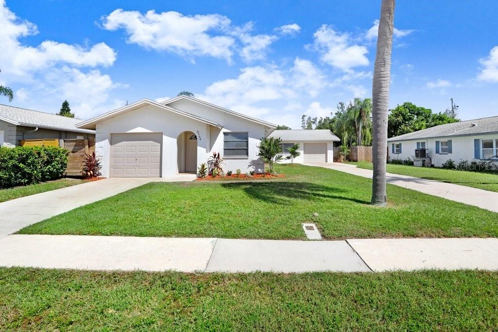 3166 Downing St., Clearwater, FL 33759