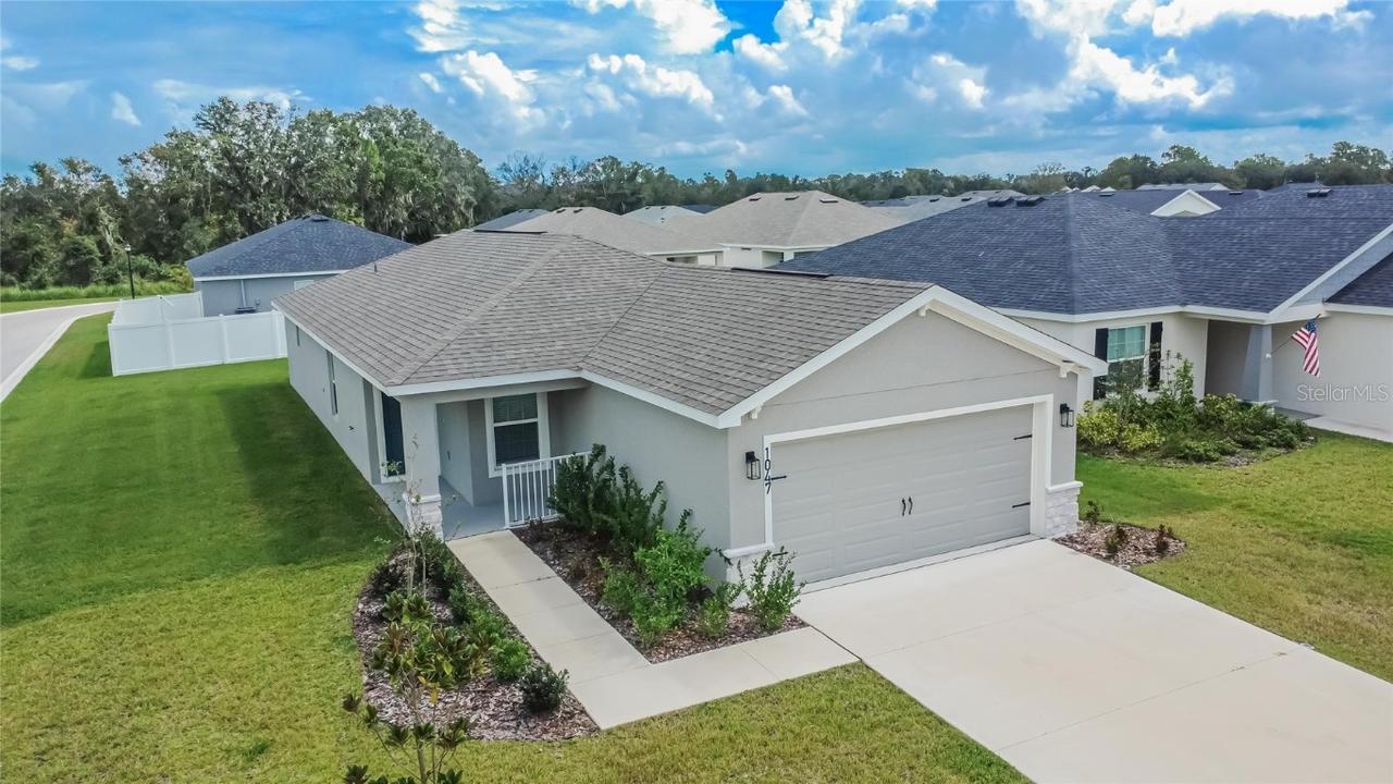 1047 Aruba Ave., Mulberry, FL 33860