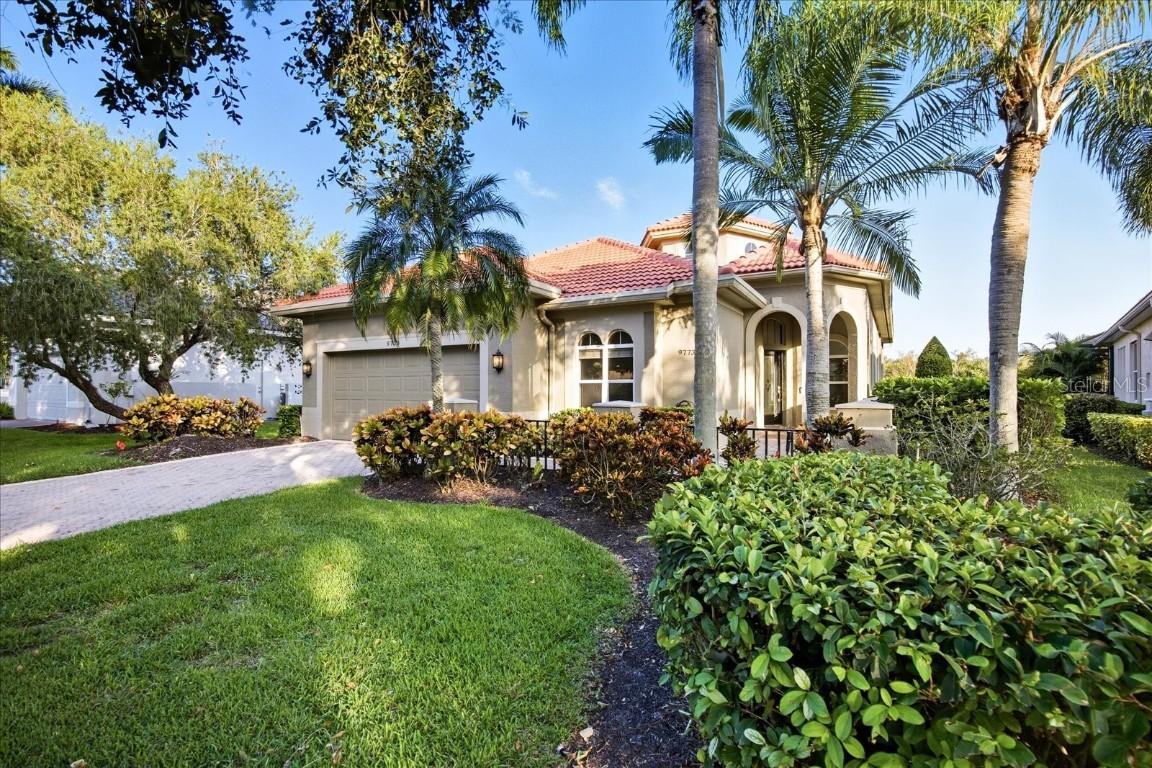 9773 Sago Point Dr., Seminole, FL 33777