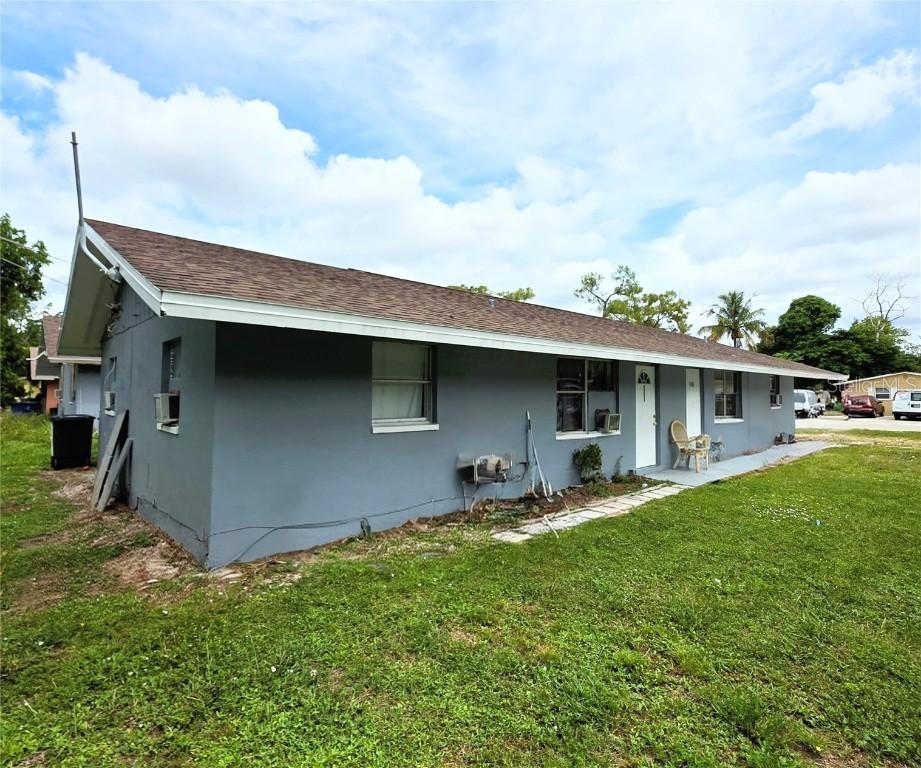 5458/5460 Tenth Ave., Fort Myers, FL 33907
