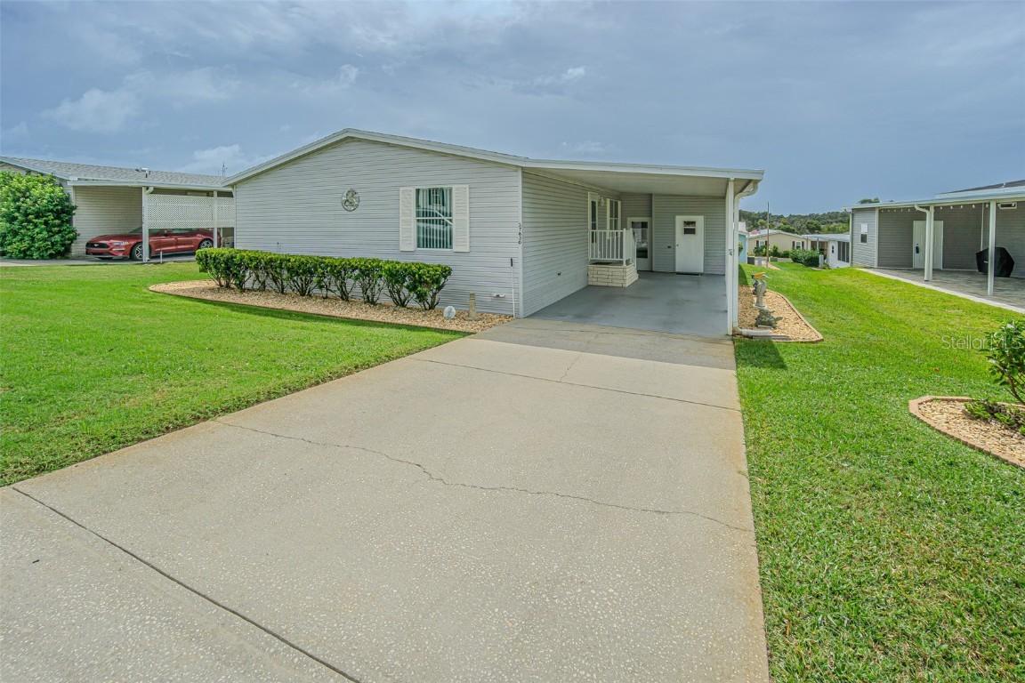 37630 Landis Ave., Zephyrhills, FL 33541