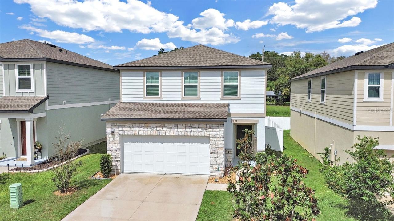 38511 Honeysuckle Dr., Dade City, FL 33525