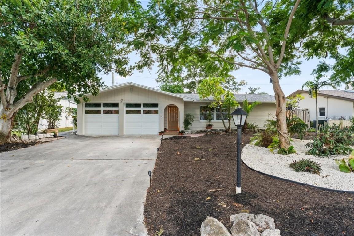 1155 E Lotus Dr., Dunedin, FL 34698