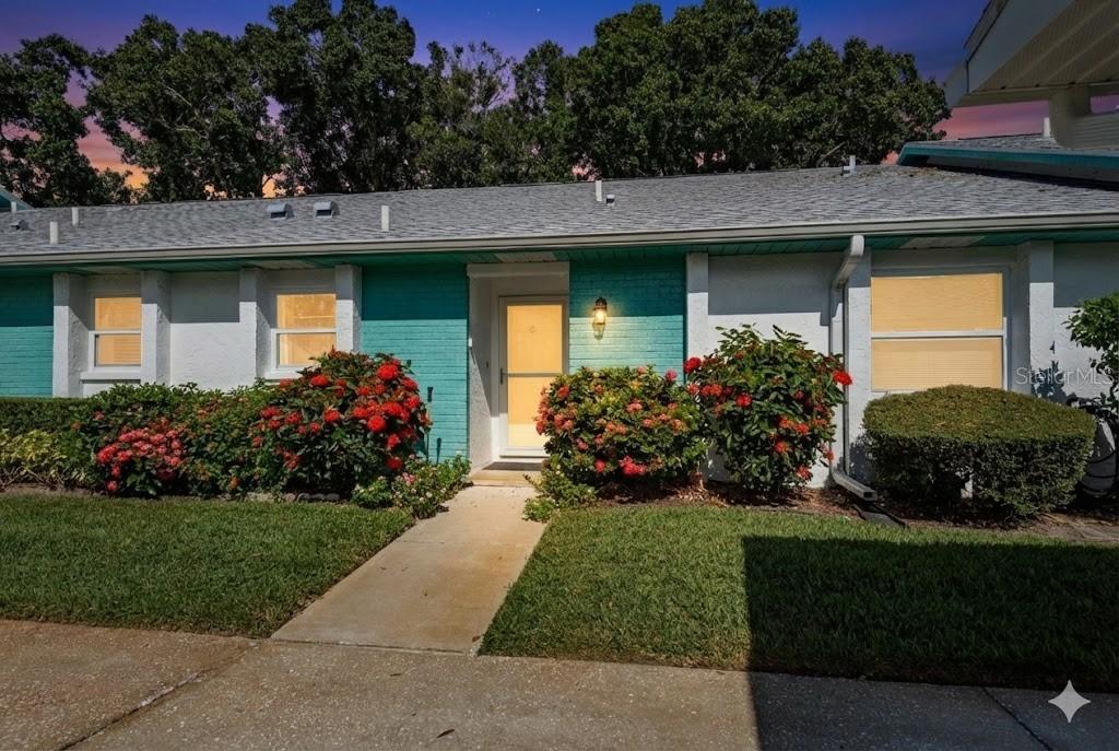 1109 Tartan Dr. #C, Palm Harbor, FL 34684