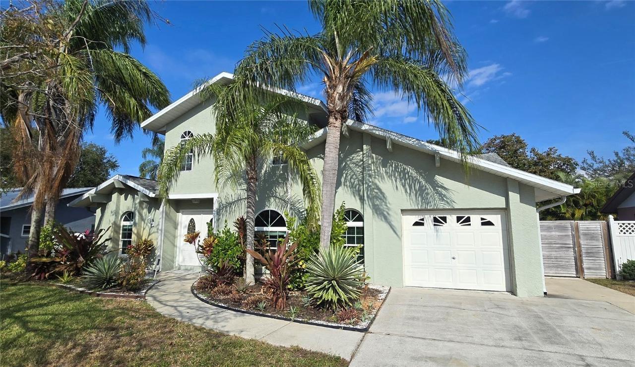 640 Kenneth Way, Tarpon Springs, FL 34689