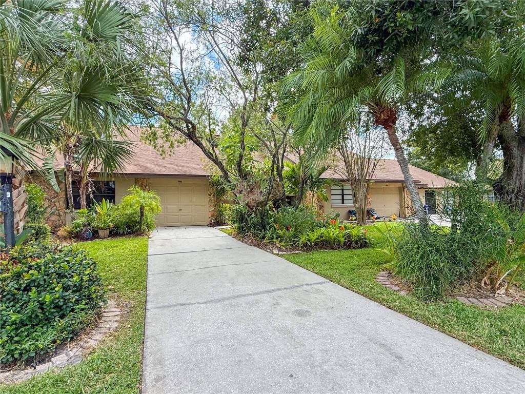 9942 Lake Seminole Dr., Largo, FL 33773