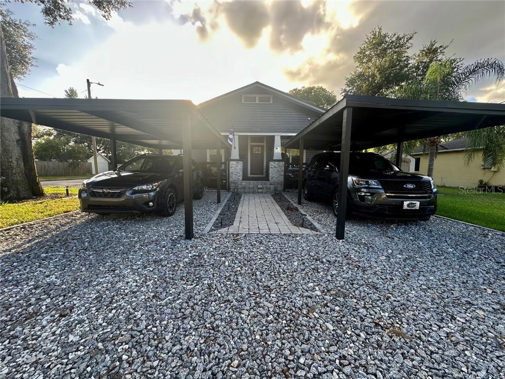 4102 N Branch Ave., Tampa, FL 33603