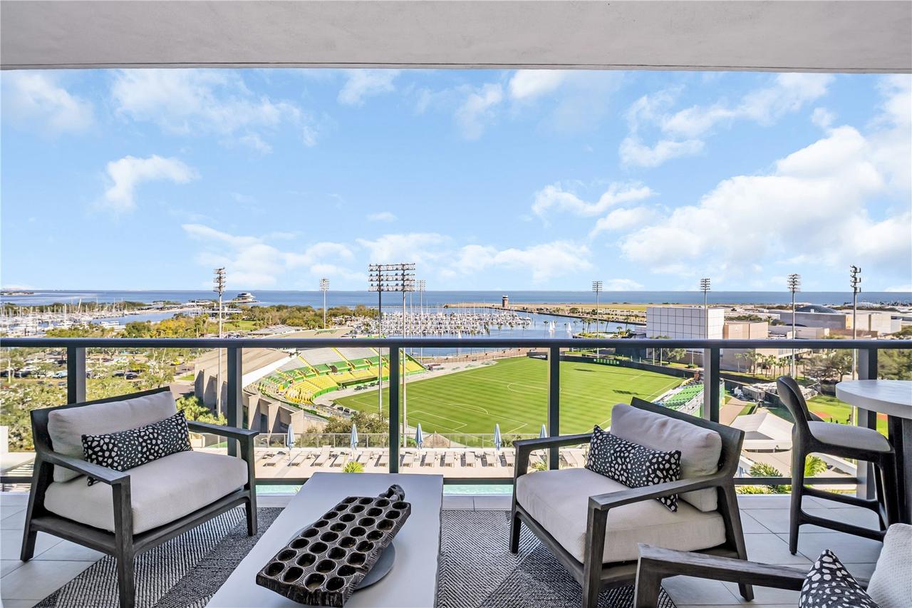 301 1st St. #1002, St Petersburg, FL 33701