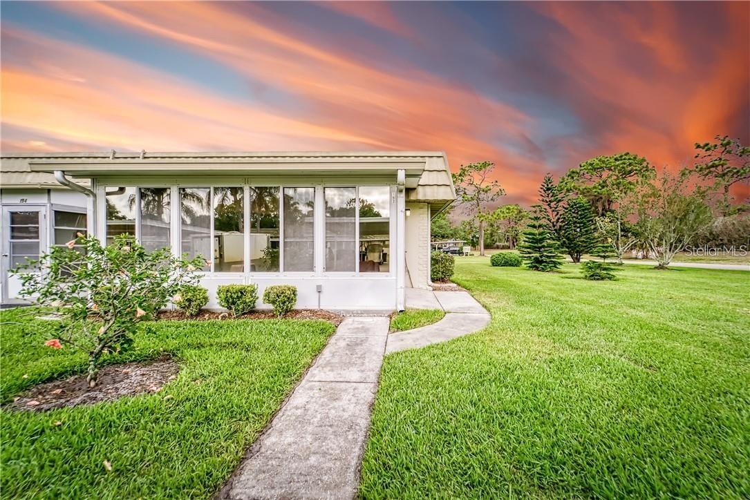 101 Cambridge Tr. #193, Sun City Center, FL 33573