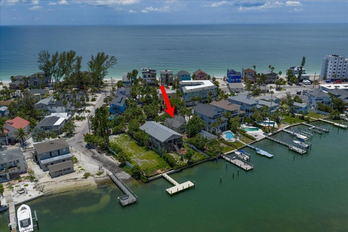 8405 Bayshore Dr., Treasure Island, FL 33706