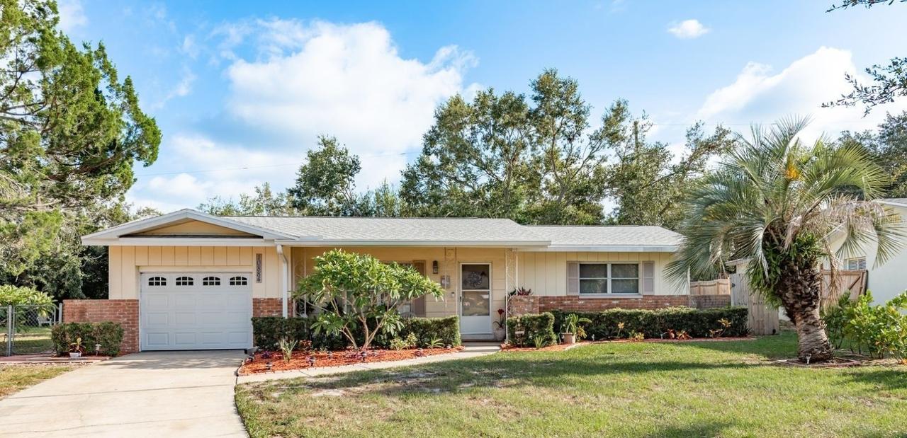 10884 103rd Ave., Largo, FL 33778