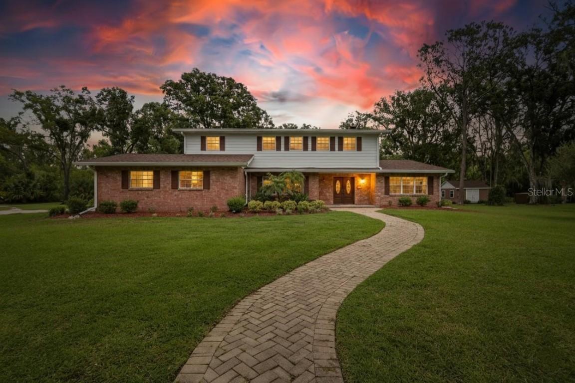 1502 Azalea St., Plant City, FL 33563