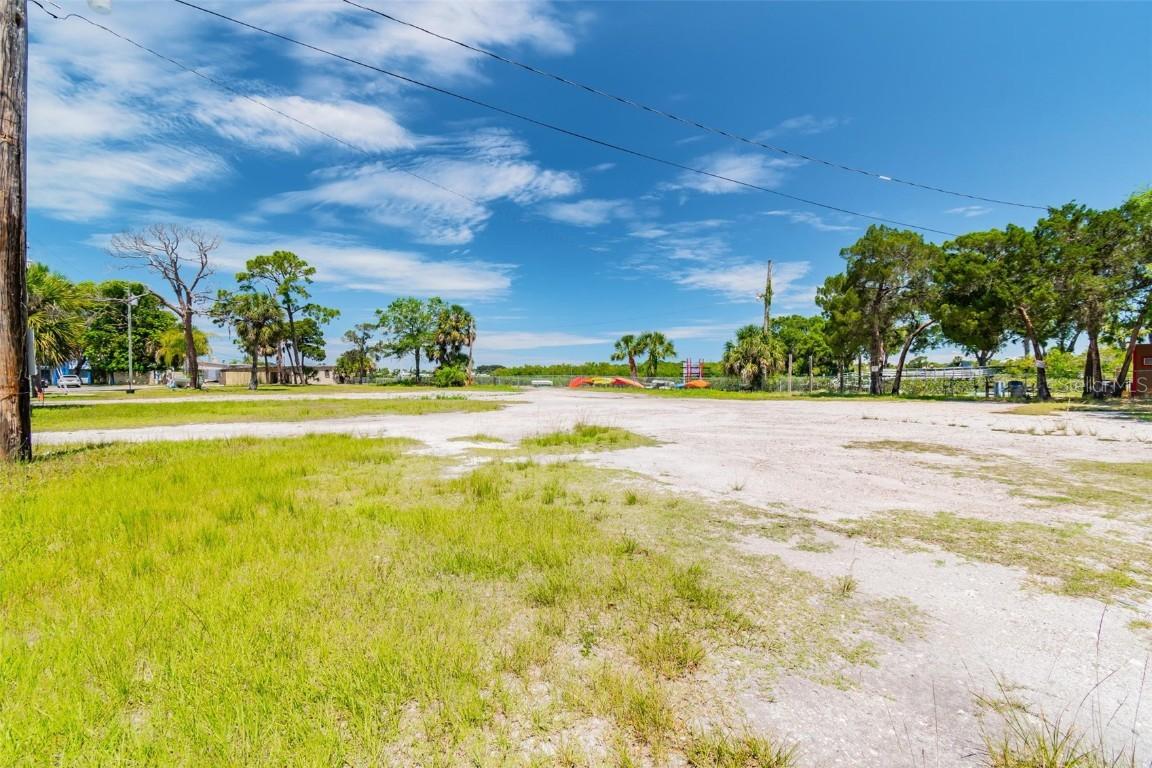 5325 Treadway Dr., Port Richey, FL 34668