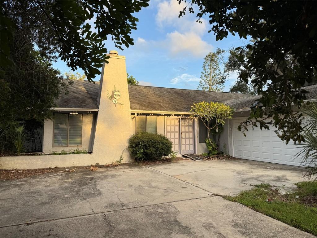 10189 133rd Ct., Seminole, FL 33776