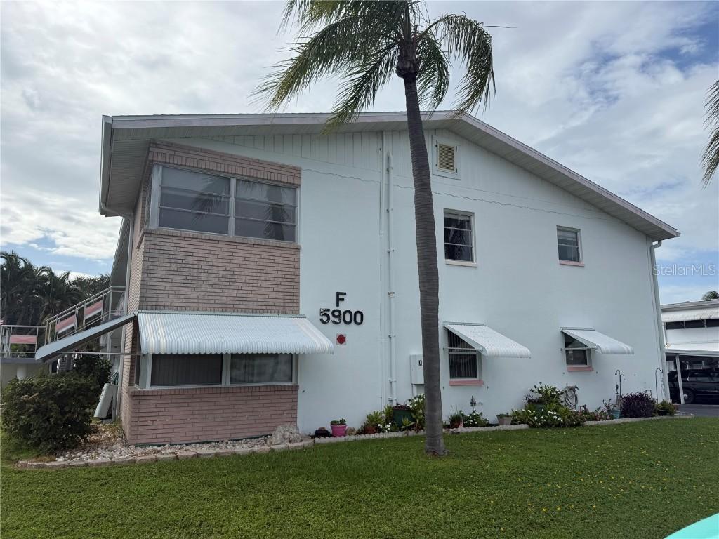 5900 21st St. #10, St Petersburg, FL 33714