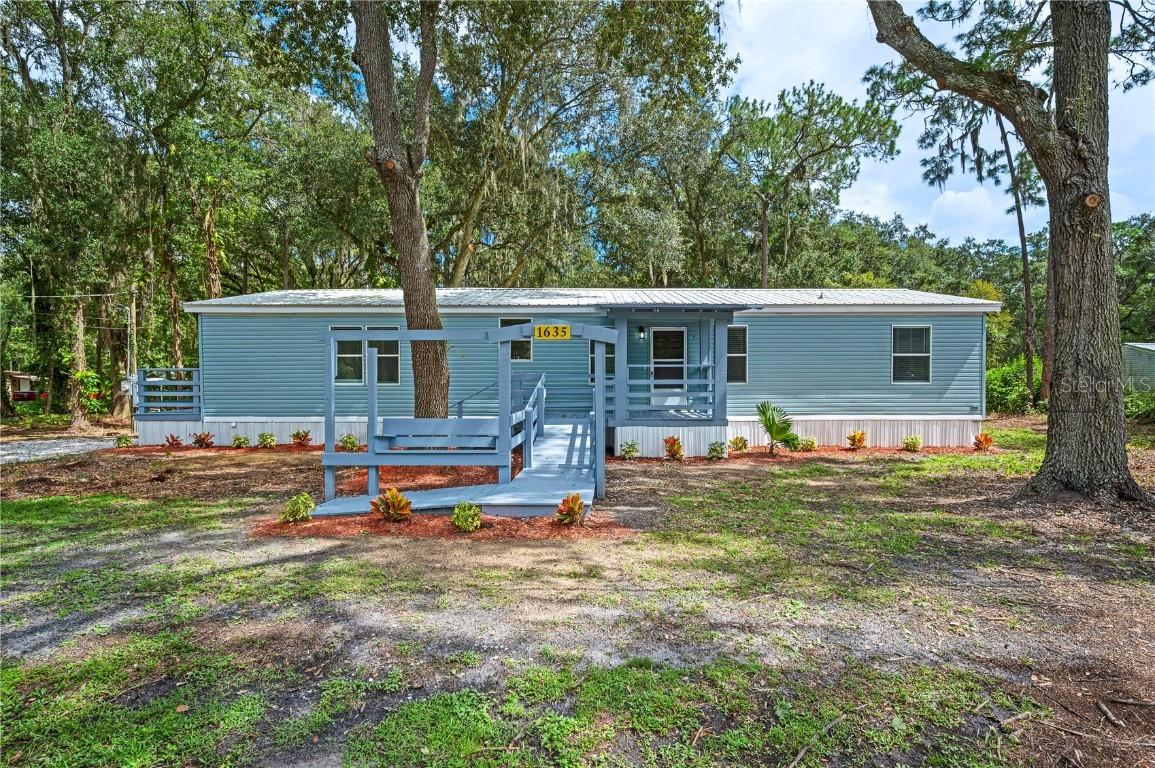 1635 Robin St., Auburndale, FL 33823