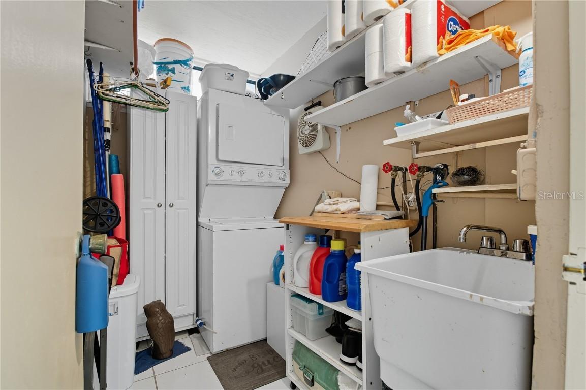 2617 Cove Cay Dr. #709, Clearwater, FL 33760