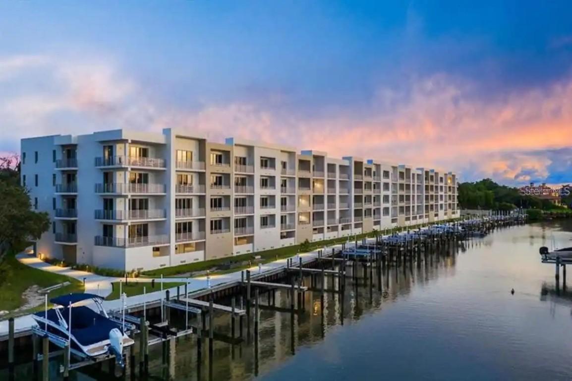 1709 N Tamiami Tr. #425, Sarasota, FL 34234