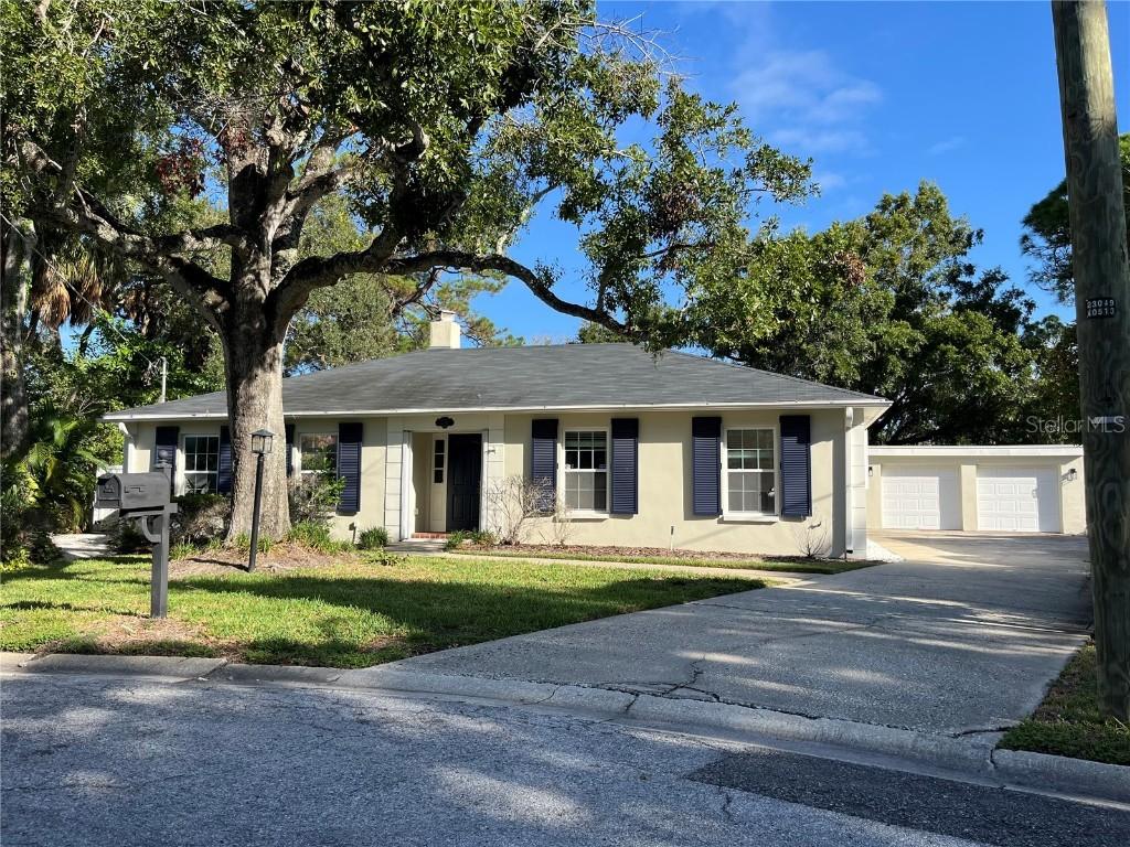 2301 S San Jose Cir., Tampa, FL 33629