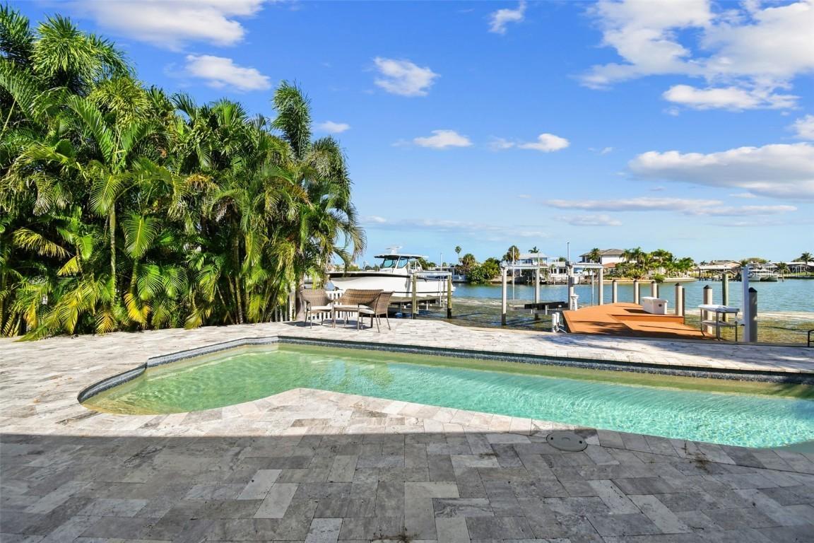 320 Palm Island, Clearwater Beach, FL 33767