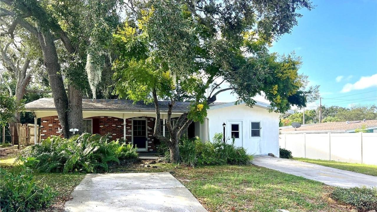 1314 Hawaii Ave., Palm Harbor, FL 34683
