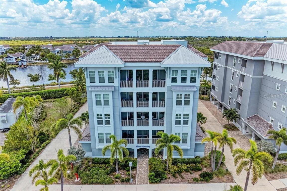 379 Aruba Cir. #201, Bradenton, FL 34209
