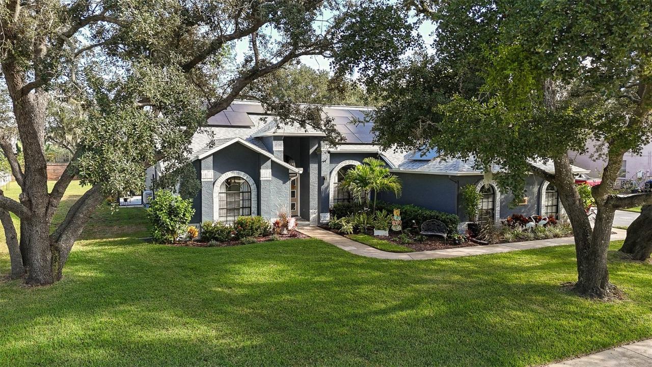 8806 Crosswood Ct., Riverview, FL 33578