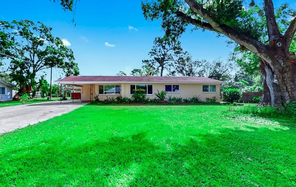 406 2nd St., Ruskin, FL 33570