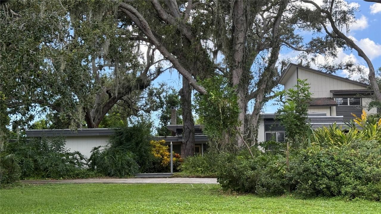 4711 Hidden Forest Ln., Sarasota, FL 34235