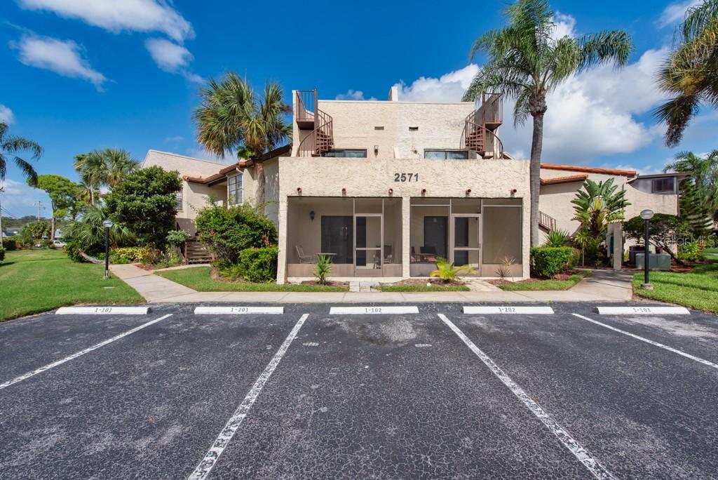 2571 Cyprus Dr. #1-102, Palm Harbor, FL 34684