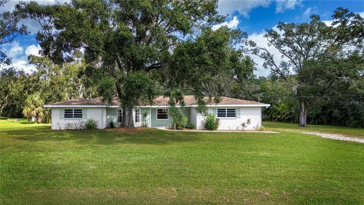2205 Butch Cassidy Tr., Wimauma, FL 33598
